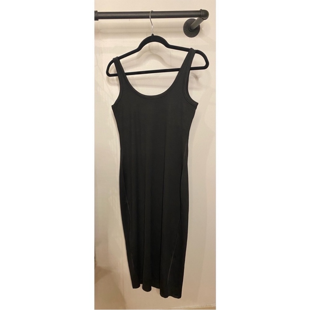 Vuori Halo Essential Dress Black Heather - Picture 3 of 5